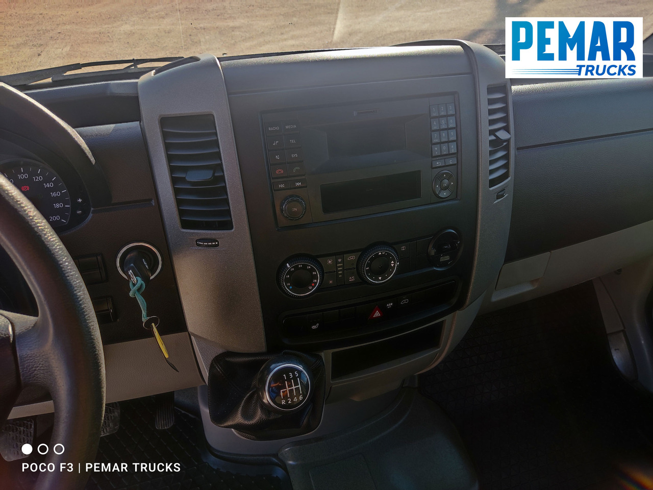 Dostavno vozilo sa zatvorenim sandukom VOLKSWAGEN CRAFTER 2.0 TDI CAJA CERRADA 160 CV: slika 21