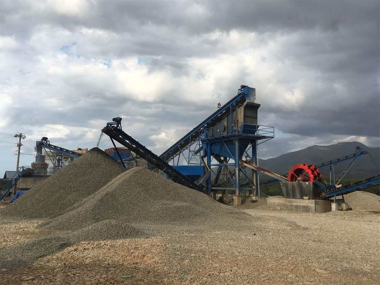 Kinglink 150TPH RIVER STONE CRUSHING PLANT - Čeljusna drobilica: slika 5 Kinglink 150TPH RIVER STONE CRUSHING PLANT - Čeljusna drobilica: slika 5