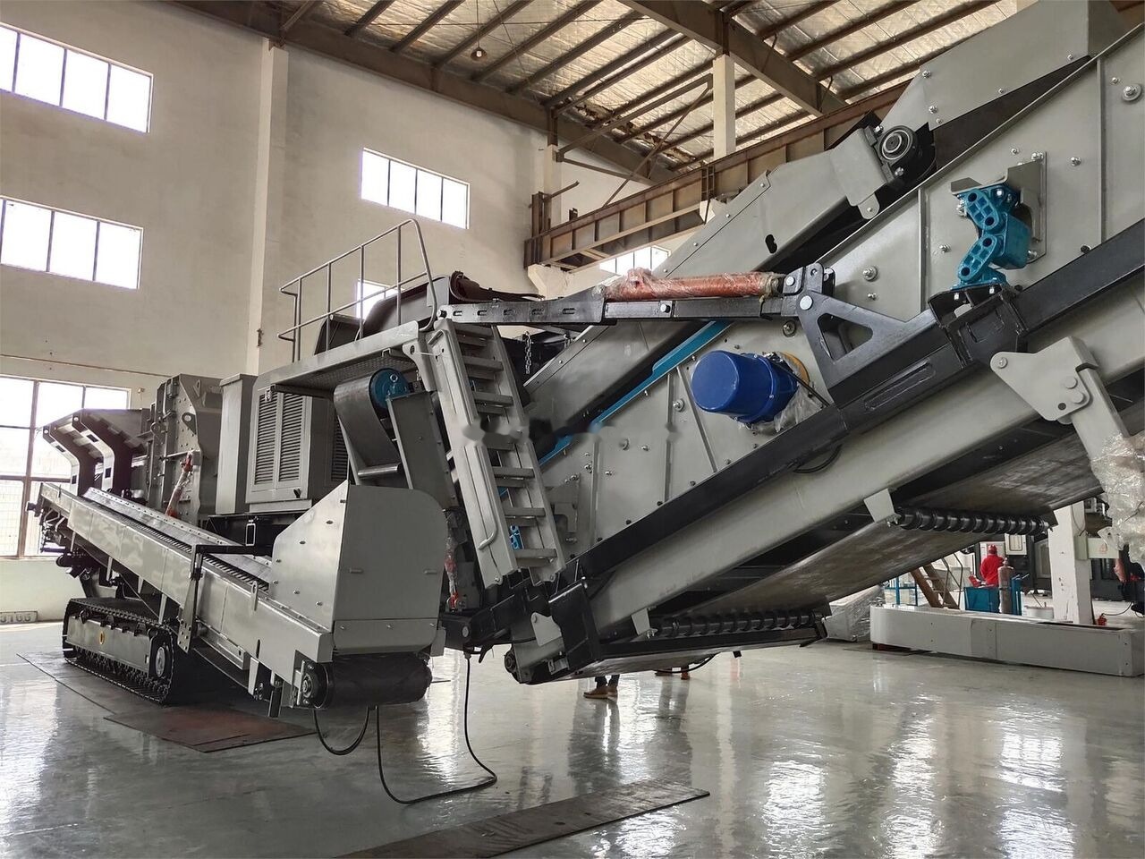 Kinglink KL3S2160F1315 Mobile Impact Crusher - Mobilna drobilica: slika 4 Kinglink KL3S2160F1315 Mobile Impact Crusher - Mobilna drobilica: slika 4