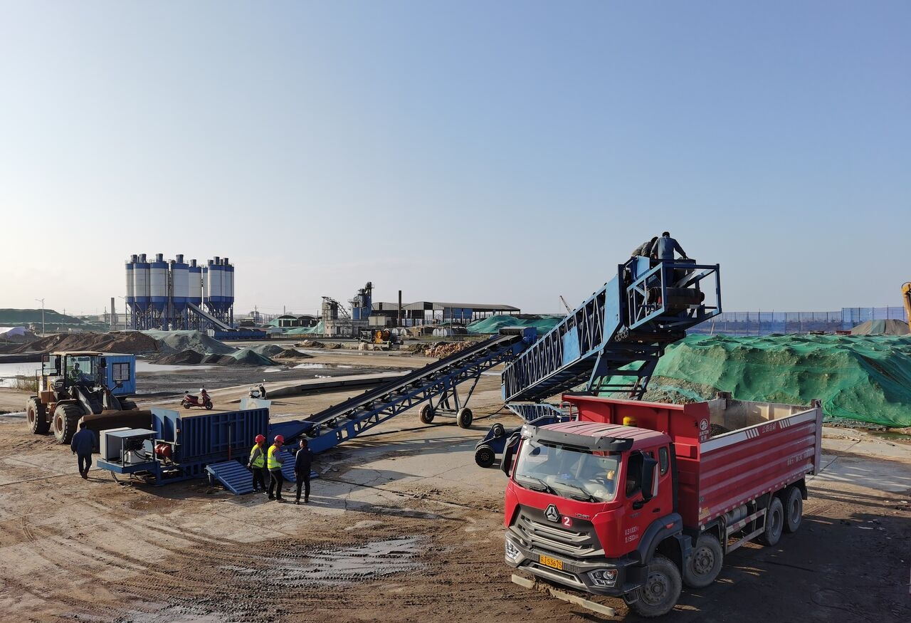 Kinglink New Belt Conveyor | Telescopic Radial Stacker - Trakasti transporter: slika 1 Kinglink New Belt Conveyor | Telescopic Radial Stacker - Trakasti transporter: slika 1