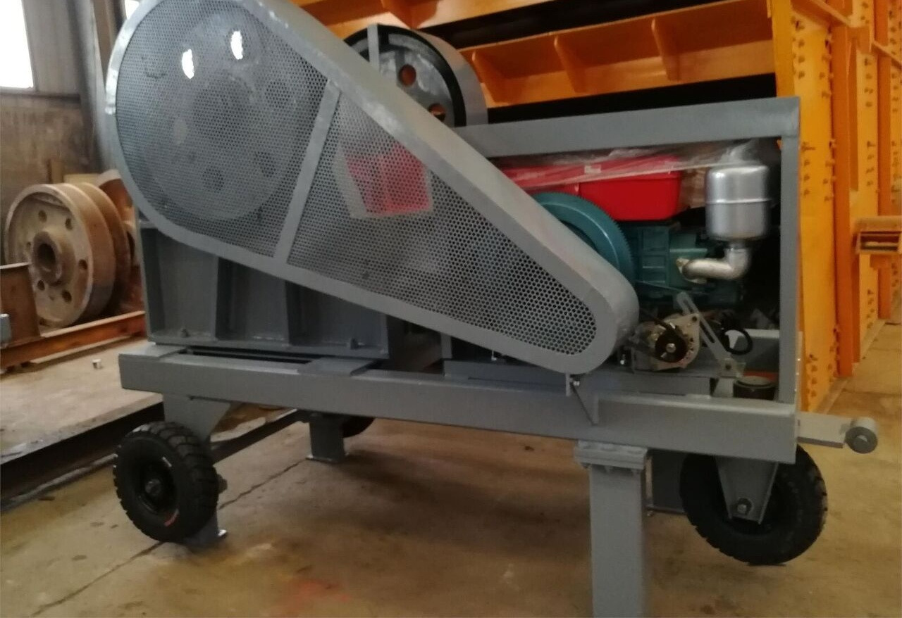 Kinglink PE1016 Small Jaw Crusher Made In China - Čeljusna drobilica: slika 3 Kinglink PE1016 Small Jaw Crusher Made In China - Čeljusna drobilica: slika 3
