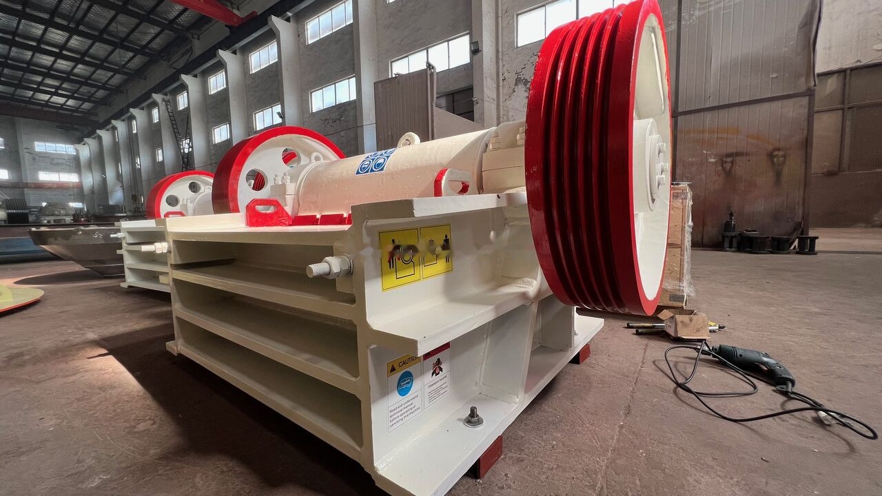 Kinglink PEX150X1000 Jaw Crusher | Oil Sands - Čeljusna drobilica: slika 3 Kinglink PEX150X1000 Jaw Crusher | Oil Sands - Čeljusna drobilica: slika 3