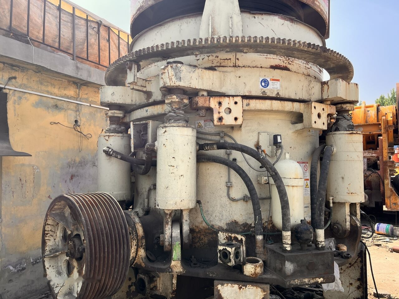 Metso Nordberg HP5 Cone Crusher - Konusna drobilica: slika 2 Metso Nordberg HP5 Cone Crusher - Konusna drobilica: slika 2
