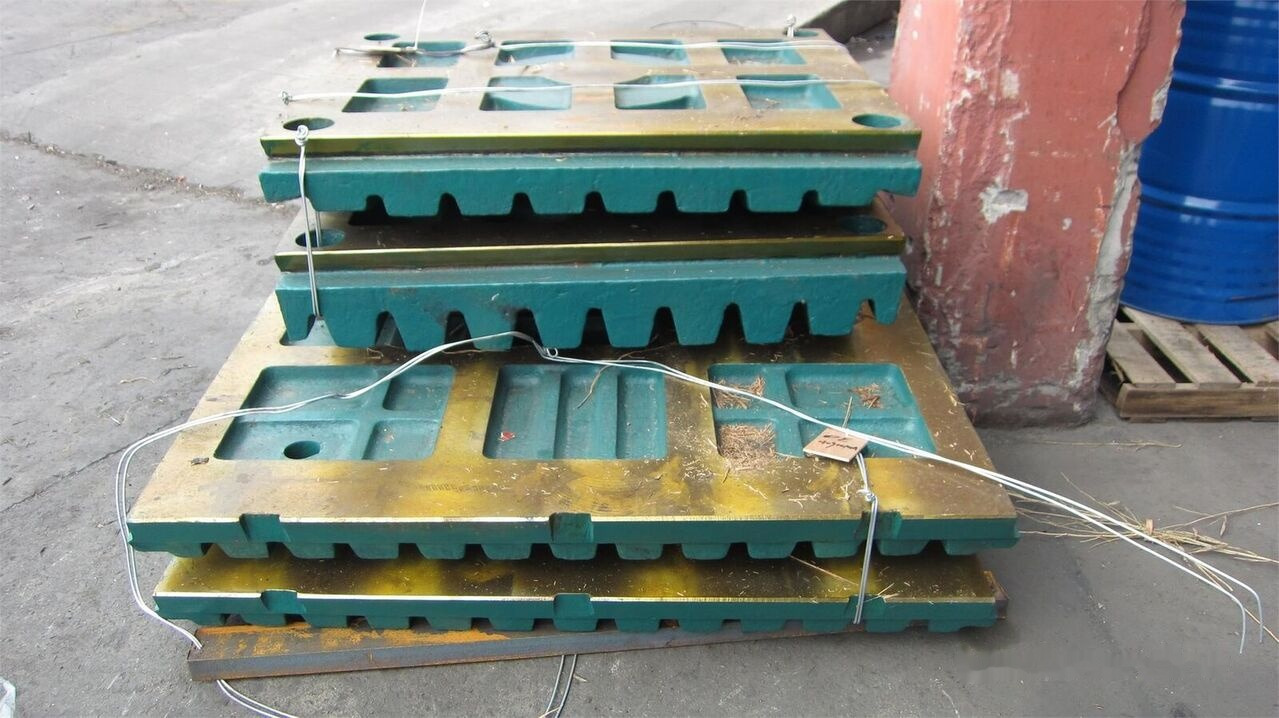Jaw Plates Metso C100 | C110 | C125 | C140 for crushing plant - Rezervni deo: slika 1 Jaw Plates Metso C100 | C110 | C125 | C140 for crushing plant - Rezervni deo: slika 1