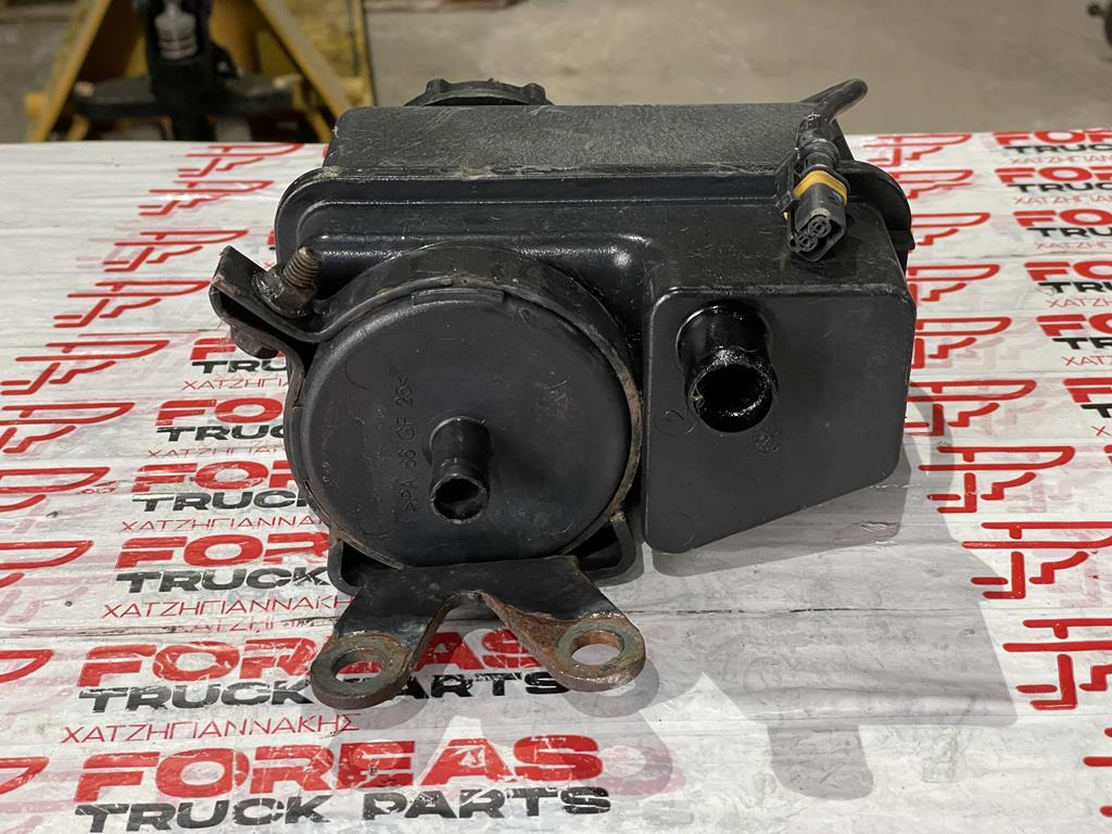 MAN HYDRAULIC OIL EXPANSION TANK - 81.47301.6062 - Ekspanziona posuda za Kamion: slika 1 MAN HYDRAULIC OIL EXPANSION TANK - 81.47301.6062 - Ekspanziona posuda za Kamion: slika 1