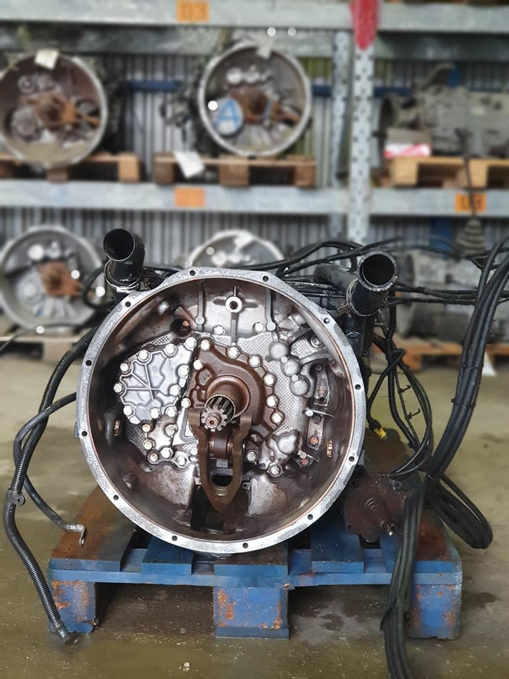 MAN TGA 16 S 2221 TD WITH INTARDER - Menjač za Kamion: slika 2 MAN TGA 16 S 2221 TD WITH INTARDER - Menjač za Kamion: slika 2