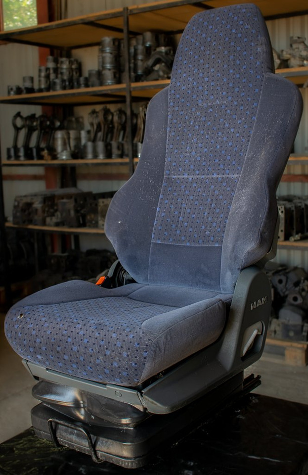 MAN TGA - MIDDLE - Sedište za Kamion: slika 2 MAN TGA - MIDDLE - Sedište za Kamion: slika 2