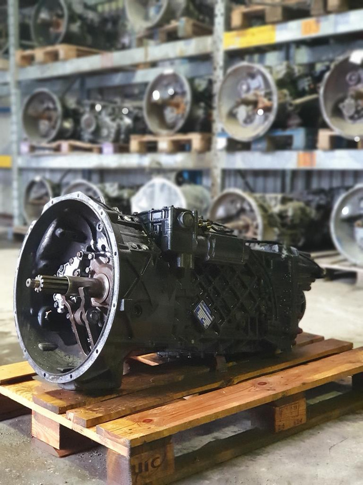 MAN TGA ZF 16 S 2220 TD WITH HYDRAULIC LEVER 1-1 WITHOUT INTARDER - Menjač za Kamion: slika 3 MAN TGA ZF 16 S 2220 TD WITH HYDRAULIC LEVER 1-1 WITHOUT INTARDER - Menjač za Kamion: slika 3