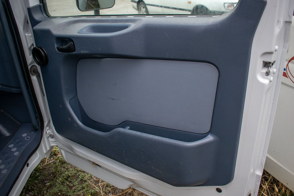 MERCEDES-BENZ ACTROS MP I - PASSENGER - Vrata i delovi za Kamion: slika 1 MERCEDES-BENZ ACTROS MP I - PASSENGER - Vrata i delovi za Kamion: slika 1