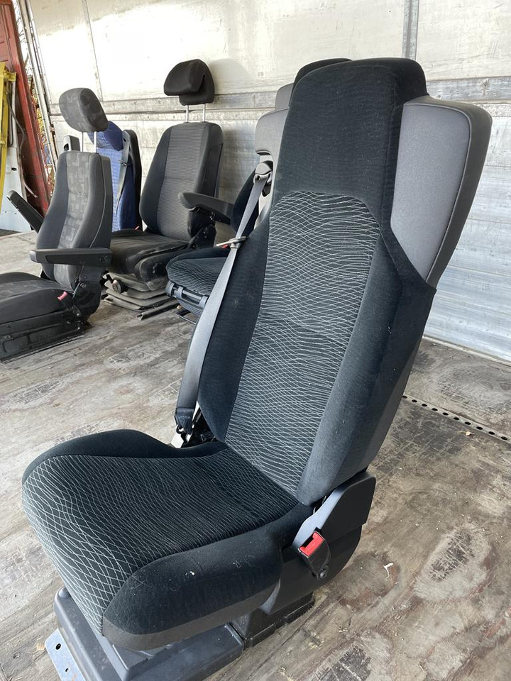 MERCEDES-BENZ ACTROS MP4 - PASSENGER - Sedište za Kamion: slika 1 MERCEDES-BENZ ACTROS MP4 - PASSENGER - Sedište za Kamion: slika 1