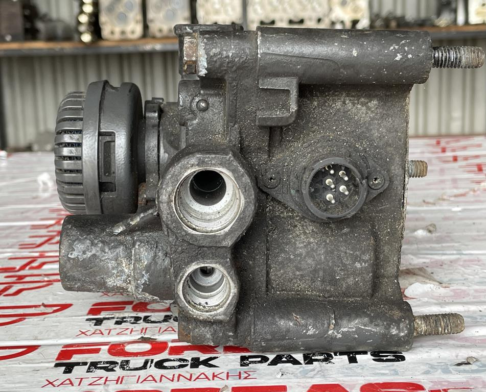 WABCO AIR VALVE FOR MERCEDES - A 005 429 8944 - Kočioni ventil za Kamion: slika 2 WABCO AIR VALVE FOR MERCEDES - A 005 429 8944 - Kočioni ventil za Kamion: slika 2