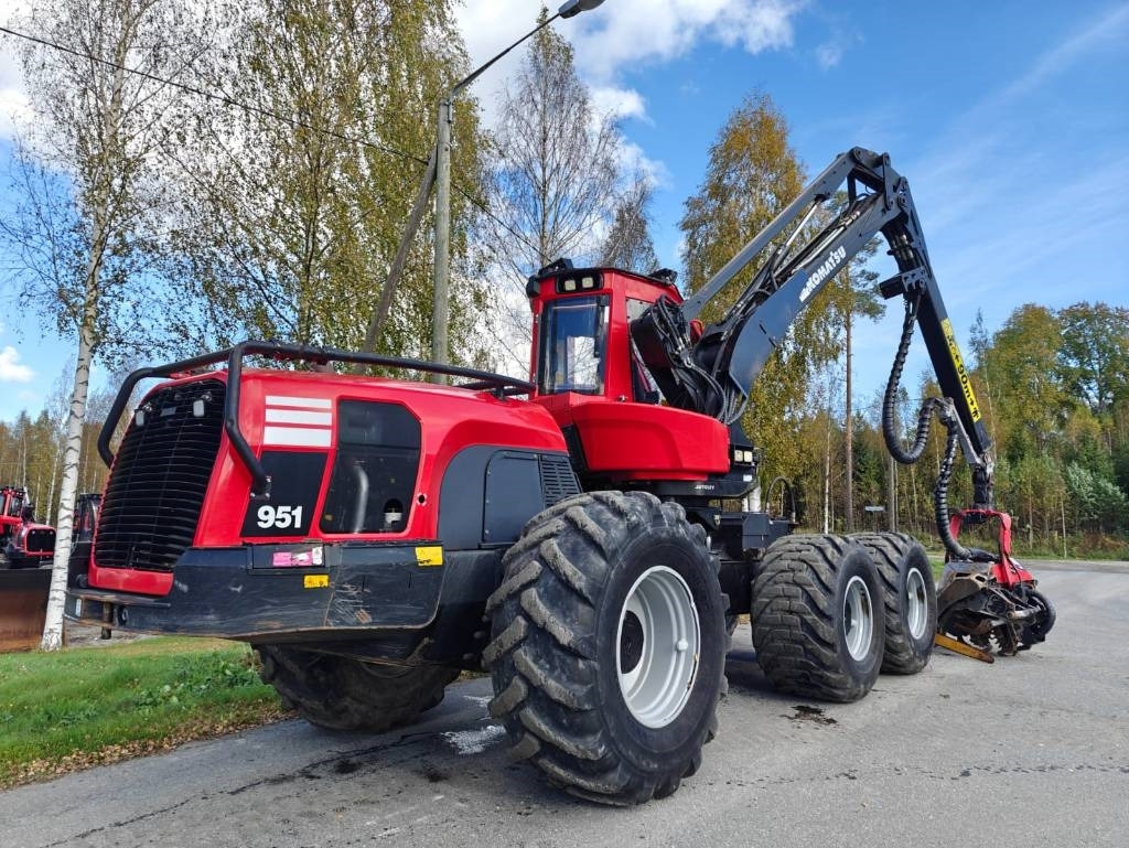 Komatsu 951 - Kombajn za šumarstvo: slika 4 Komatsu 951 - Kombajn za šumarstvo: slika 4