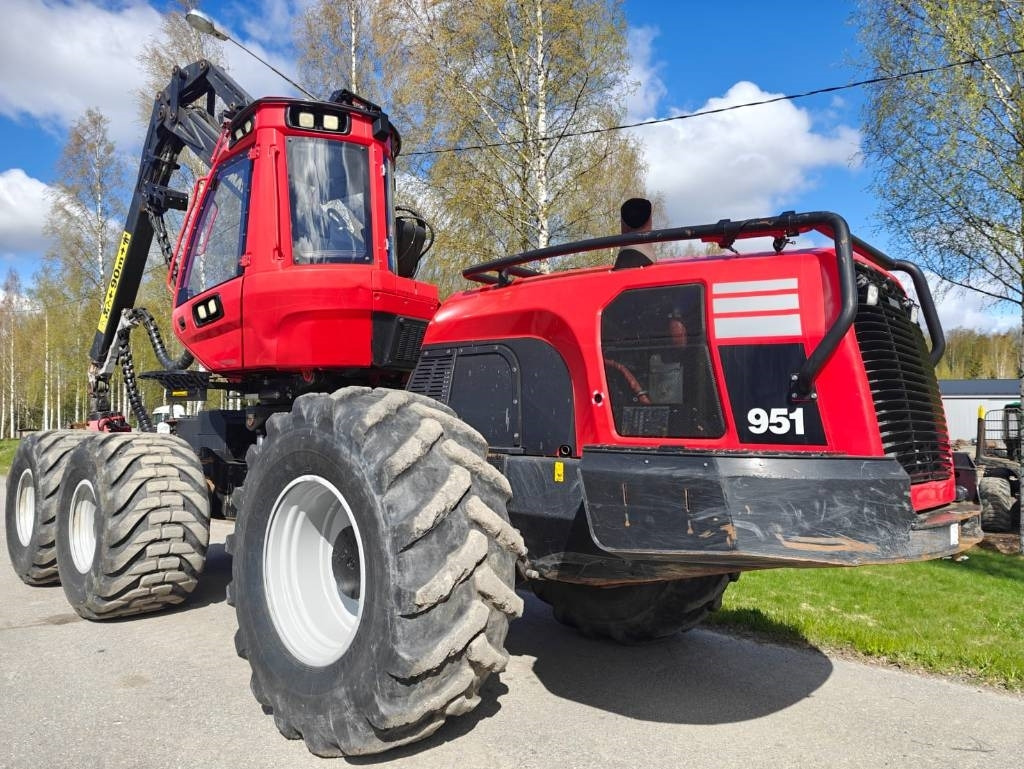 Komatsu 951 - Kombajn za šumarstvo: slika 3 Komatsu 951 - Kombajn za šumarstvo: slika 3