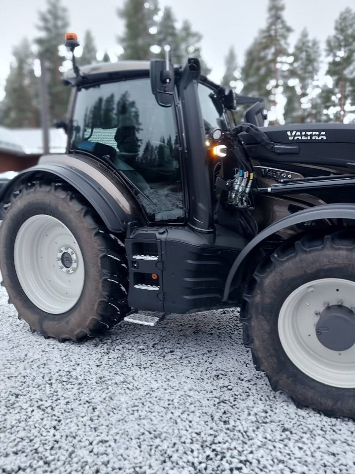 Valtra T 235 - Traktor: slika 3 Valtra T 235 - Traktor: slika 3