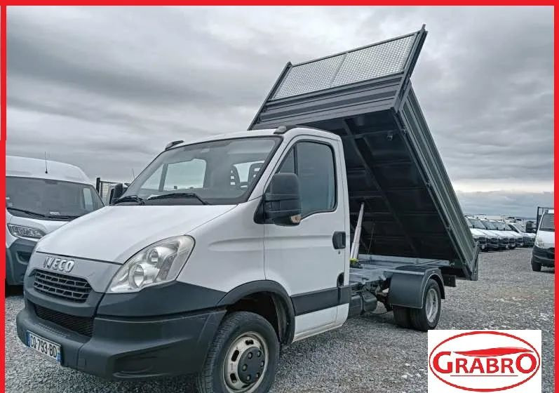 Iveco 35C13, 35C12, 35C15 - Dostavno vozilo kiper: slika 1 Iveco 35C13, 35C12, 35C15 - Dostavno vozilo kiper: slika 1