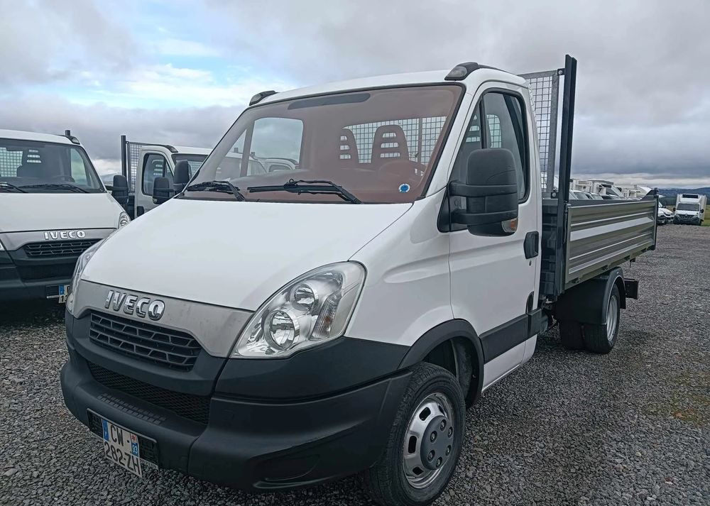 Iveco 35C13, 35C12 - Dostavno vozilo kiper: slika 3 Iveco 35C13, 35C12 - Dostavno vozilo kiper: slika 3