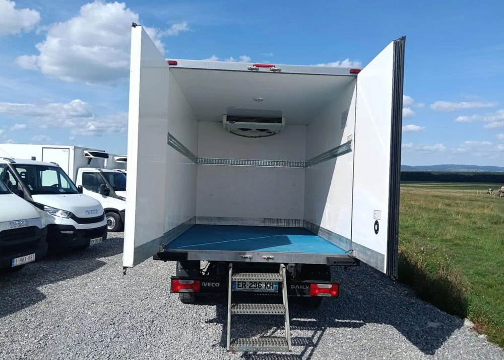 Iveco 35S16, 35S15, 35S14, 35S13, 35C13, 35C14 - Dostavno vozilo hladnjača: slika 4 Iveco 35S16, 35S15, 35S14, 35S13, 35C13, 35C14 - Dostavno vozilo hladnjača: slika 4