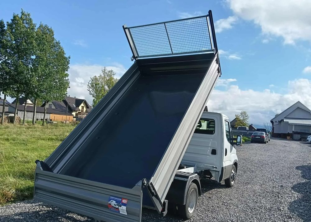 Lizing  Iveco DAILY 35C13, 35C12, 35C14, 35C15 Iveco DAILY 35C13, 35C12, 35C14, 35C15: slika 12