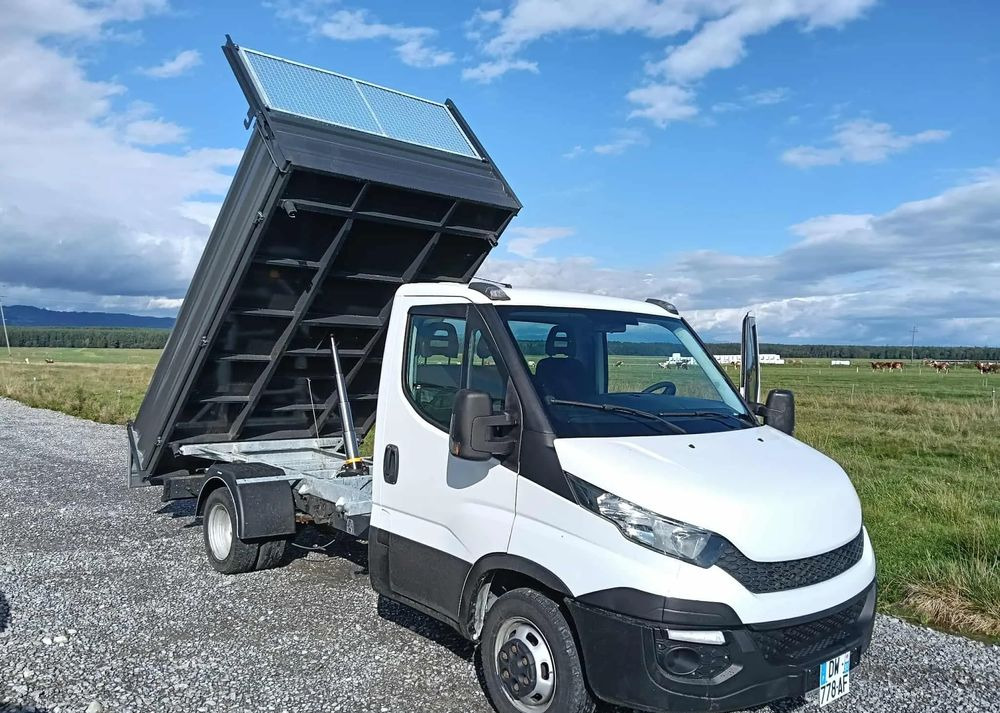 Iveco DAILY 35C13, 35C12, 35C14, 35C15 - Dostavno vozilo kiper: slika 5 Iveco DAILY 35C13, 35C12, 35C14, 35C15 - Dostavno vozilo kiper: slika 5