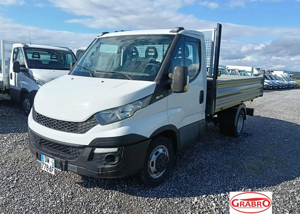 Iveco DAILY 35C13, 35C12, 35C14, 35C15 - Dostavno vozilo kiper: slika 1 Iveco DAILY 35C13, 35C12, 35C14, 35C15 - Dostavno vozilo kiper: slika 1