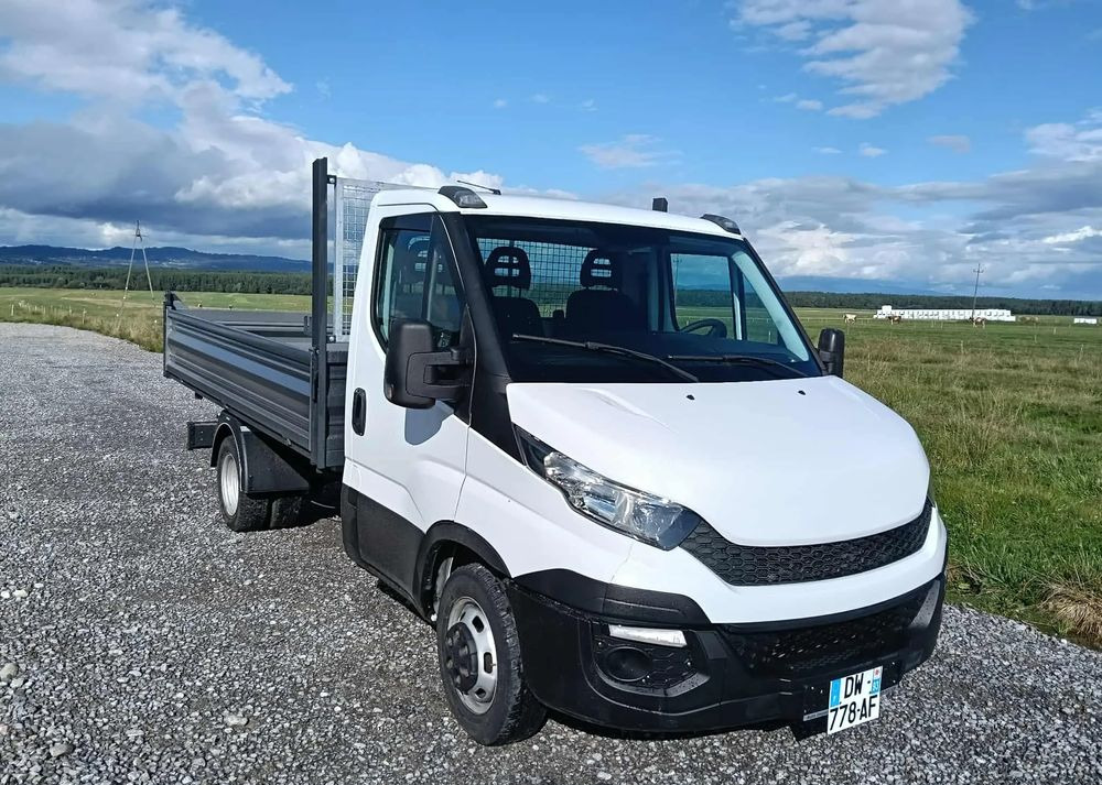 Iveco DAILY 35C13, 35C12, 35C14, 35C15 - Dostavno vozilo kiper: slika 2 Iveco DAILY 35C13, 35C12, 35C14, 35C15 - Dostavno vozilo kiper: slika 2