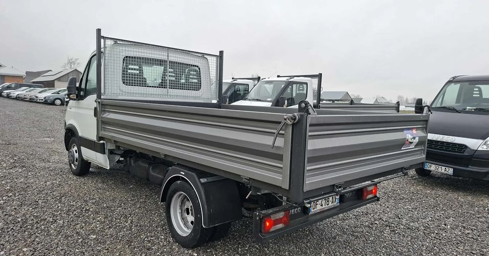 Iveco DAILY 35C13, 35C12, 35C15 - Dostavno vozilo kiper: slika 4 Iveco DAILY 35C13, 35C12, 35C15 - Dostavno vozilo kiper: slika 4