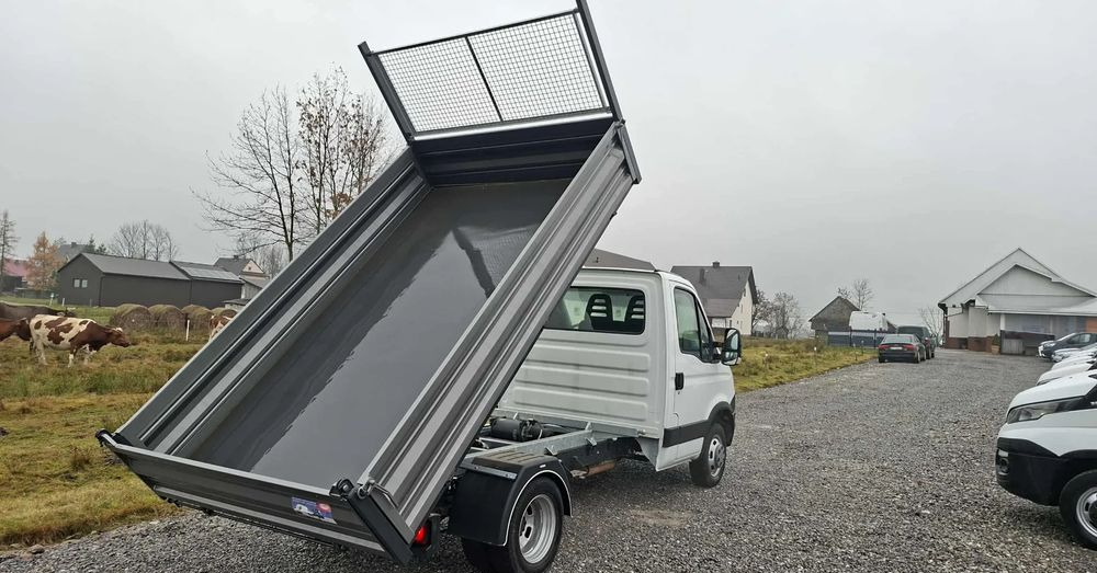 Iveco DAILY 35C13, 35C12, 35C15 - Dostavno vozilo kiper: slika 5 Iveco DAILY 35C13, 35C12, 35C15 - Dostavno vozilo kiper: slika 5