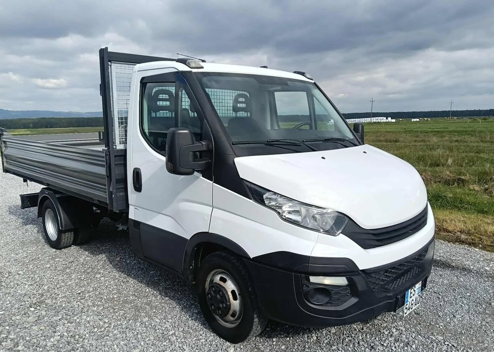 Iveco DAILY 35C14, 35C13, 35C12, 35C15 - Dostavno vozilo kiper: slika 2 Iveco DAILY 35C14, 35C13, 35C12, 35C15 - Dostavno vozilo kiper: slika 2