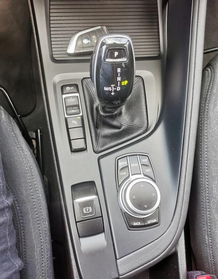 Karavan BMW X1 sDrive16d: slika 16