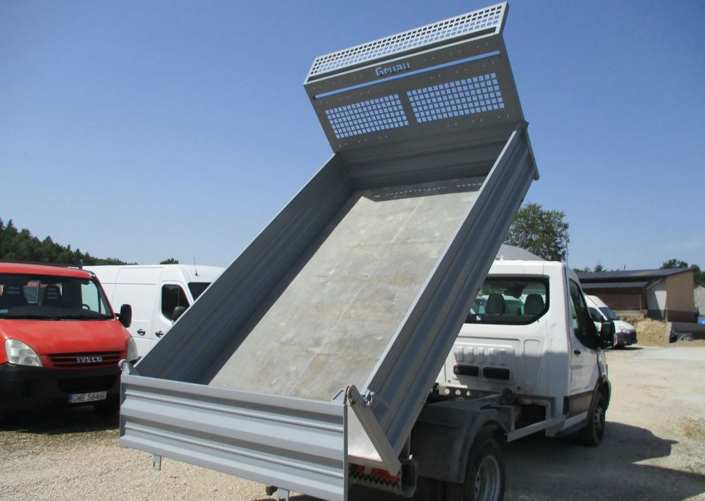 Ford Transit kiper 2.0 - 170KM wywrotka klima Hak - Dostavno vozilo kiper: slika 4 Ford Transit kiper 2.0 - 170KM wywrotka klima Hak - Dostavno vozilo kiper: slika 4