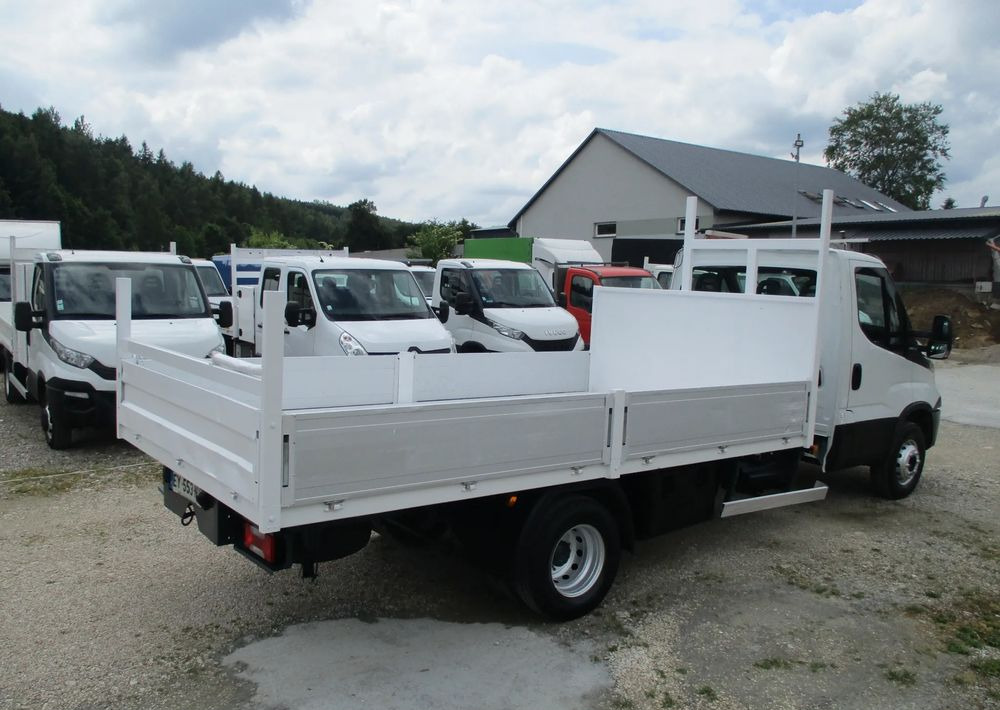 Iveco Daily 3.0 na bliźniaku 70C18 skrzynia, laweta, rama, HDS, 70-180 kiper - Kamion sa tovarnim sandukom: slika 4 Iveco Daily 3.0 na bliźniaku 70C18 skrzynia, laweta, rama, HDS, 70-180 kiper - Kamion sa tovarnim sandukom: slika 4