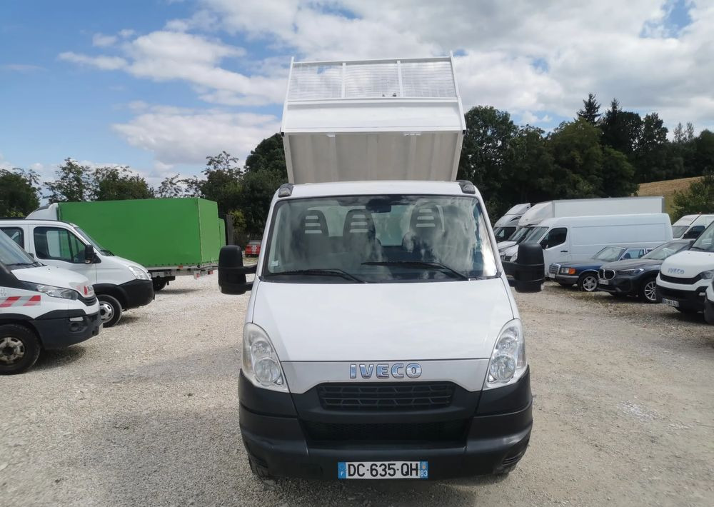 Iveco Daily 35C11 Kiper wywrotka Hak Bliźniak sprowadzony 35C12 - Dostavno vozilo kiper: slika 2 Iveco Daily 35C11 Kiper wywrotka Hak Bliźniak sprowadzony 35C12 - Dostavno vozilo kiper: slika 2