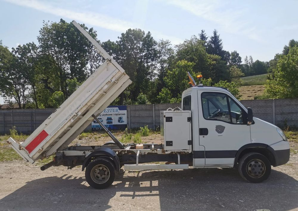 Iveco Daily 35C11 Kiper wywrotka Hak Bliźniak sprowadzony - Dostavno vozilo kiper: slika 2 Iveco Daily 35C11 Kiper wywrotka Hak Bliźniak sprowadzony - Dostavno vozilo kiper: slika 2