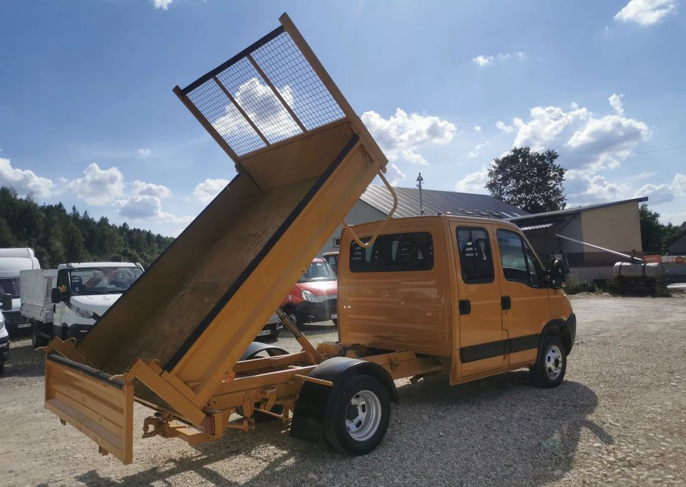 Iveco Daily 35C12 Brygadówka wywrotka Dubel hak kiper doka 35C13 - Dostavno vozilo kiper: slika 5 Iveco Daily 35C12 Brygadówka wywrotka Dubel hak kiper doka 35C13 - Dostavno vozilo kiper: slika 5