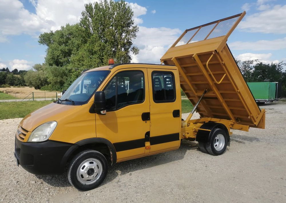 Iveco Daily 35C12 Brygadówka wywrotka Dubel hak kiper doka 35C13 - Dostavno vozilo kiper: slika 2 Iveco Daily 35C12 Brygadówka wywrotka Dubel hak kiper doka 35C13 - Dostavno vozilo kiper: slika 2