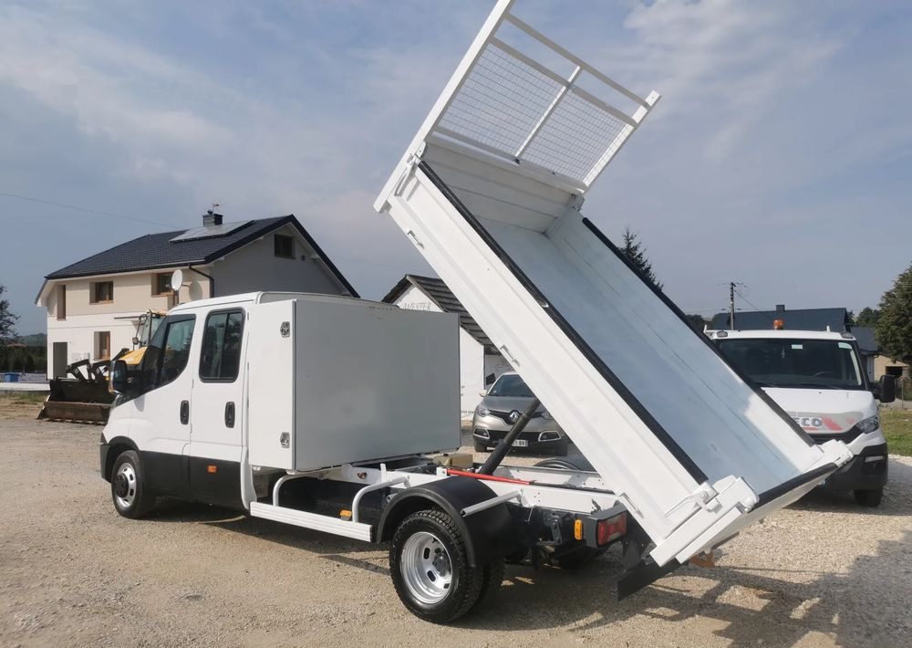 Iveco Daily 35C13 Brygadówka Klima 35-130 wywrotka kiper doka Dubel - Dostavno vozilo kiper: slika 4 Iveco Daily 35C13 Brygadówka Klima 35-130 wywrotka kiper doka Dubel - Dostavno vozilo kiper: slika 4