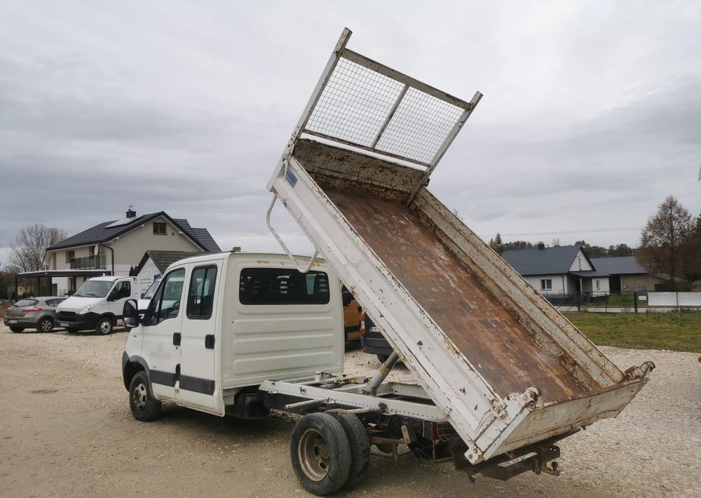 Iveco Daily 35C15 Brygadówka 3.0 - 150KM wywrotka Klimatyzacja Dubel hak kiper doka - Dostavno vozilo kiper: slika 5 Iveco Daily 35C15 Brygadówka 3.0 - 150KM wywrotka Klimatyzacja Dubel hak kiper doka - Dostavno vozilo kiper: slika 5