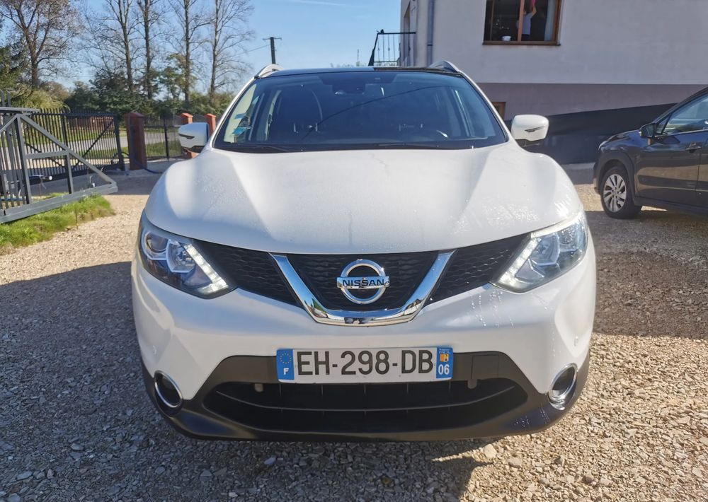 Nissan Qashqai 1.2 DIG-T N-Connecta EU6 - SUV: slika 2 Nissan Qashqai 1.2 DIG-T N-Connecta EU6 - SUV: slika 2