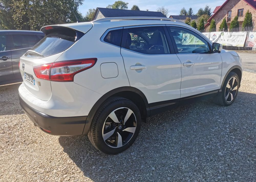 Nissan Qashqai 1.2 DIG-T N-Connecta EU6 - SUV: slika 4 Nissan Qashqai 1.2 DIG-T N-Connecta EU6 - SUV: slika 4