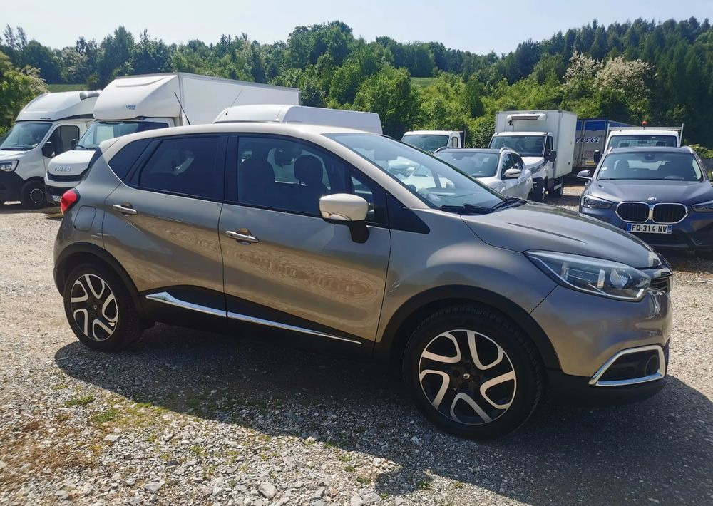 Renault Captur 0.9 Energy TCe Intens - SUV: slika 2 Renault Captur 0.9 Energy TCe Intens - SUV: slika 2