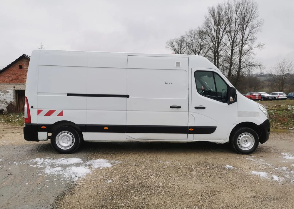 Renault Master 2.3dCi długi L3H2 Klimatyzacja 6-biegów - Furgon: slika 3 Renault Master 2.3dCi długi L3H2 Klimatyzacja 6-biegów - Furgon: slika 3