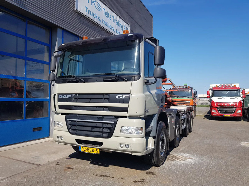 DAF CF 85.360 8x4 Manual Steel NCH Apk Euro 5 - Kamion sa kablovskim sistemom: slika 2 DAF CF 85.360 8x4 Manual Steel NCH Apk Euro 5 - Kamion sa kablovskim sistemom: slika 2