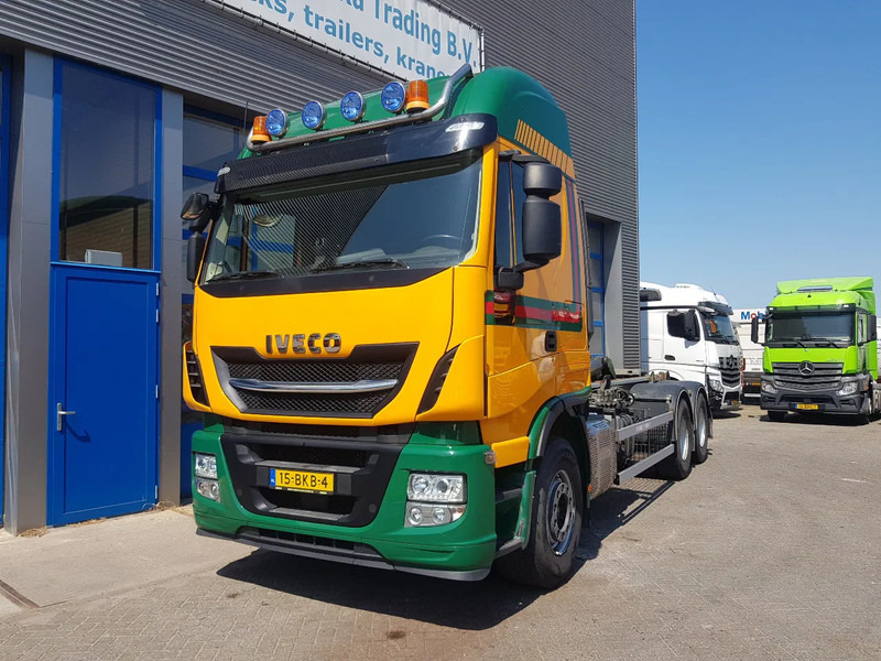 Iveco Stralis AS260Y Haakarm 217.000 KM - Kamion sa hidrauličnom kukom: slika 2 Iveco Stralis AS260Y Haakarm 217.000 KM - Kamion sa hidrauličnom kukom: slika 2