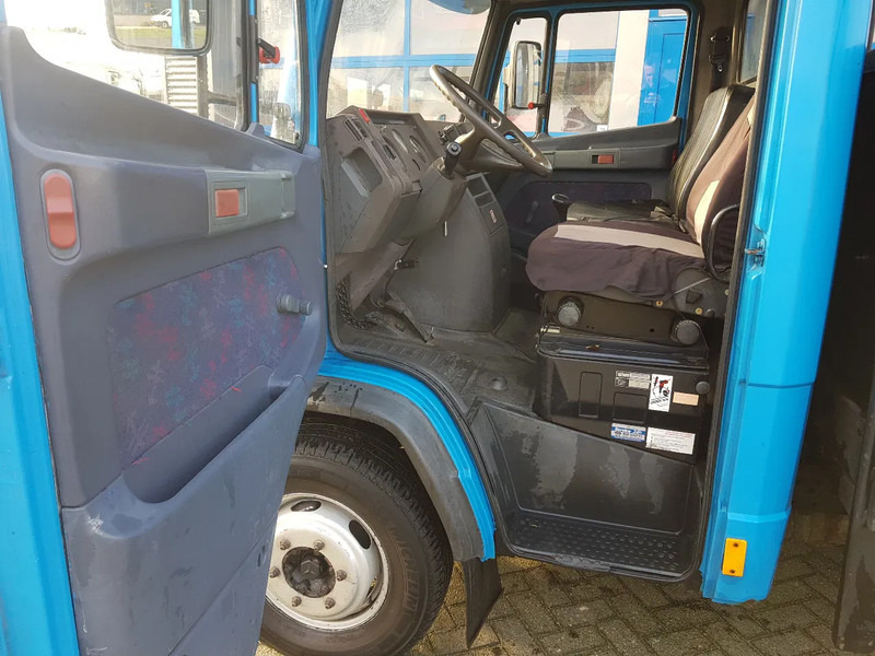 Kamion sa tovarnim sandukom Mercedes-Benz 611 D Open laadbak Manual: slika 11