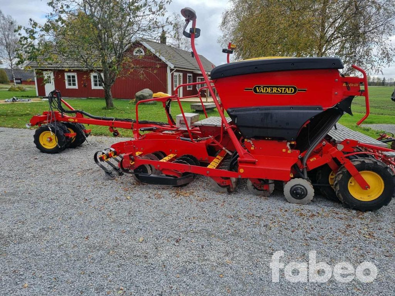 Vaderstad Rapid RD 400C - Kombinovana mašina za setvu: slika 1 Vaderstad Rapid RD 400C - Kombinovana mašina za setvu: slika 1