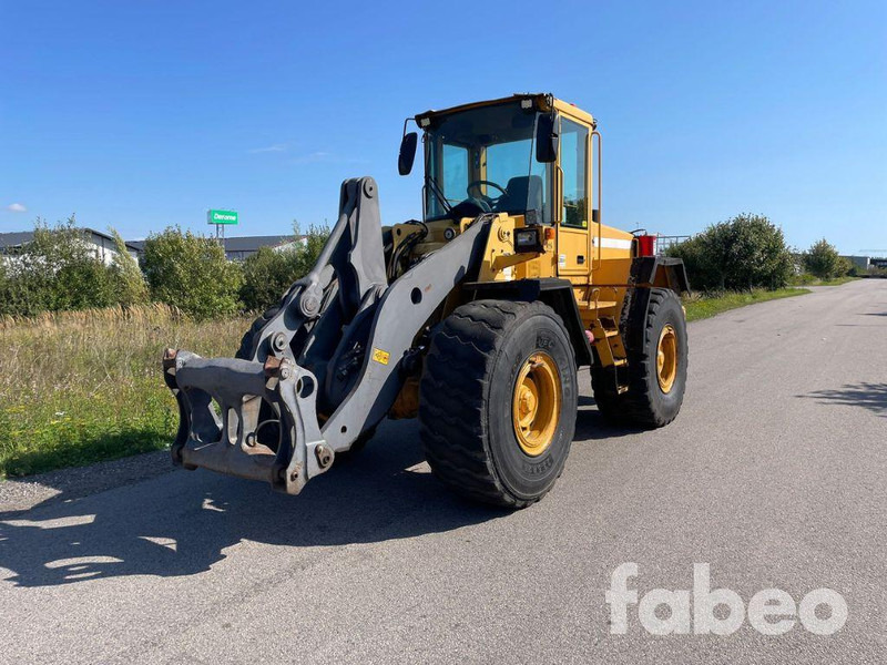 Volvo L90D - Utovarivač točkaš: slika 1 Volvo L90D - Utovarivač točkaš: slika 1