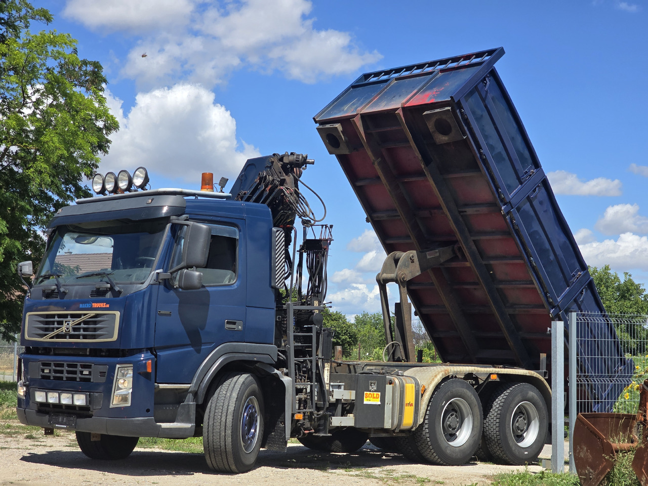 VOLVO FM 420 6X4 / KIPPER / CRANE HMF 1823 K4 - Istovarivač, Kamion sa dizalicom: slika 5 VOLVO FM 420 6X4 / KIPPER / CRANE HMF 1823 K4 - Istovarivač, Kamion sa dizalicom: slika 5