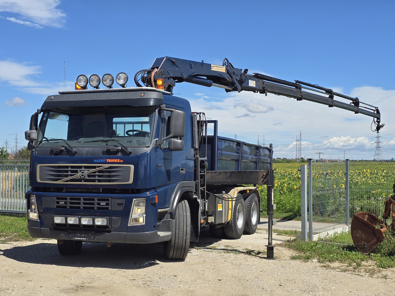 VOLVO FM 420 6X4 / KIPPER / CRANE HMF 1823 K4 - Istovarivač, Kamion sa dizalicom: slika 3 VOLVO FM 420 6X4 / KIPPER / CRANE HMF 1823 K4 - Istovarivač, Kamion sa dizalicom: slika 3