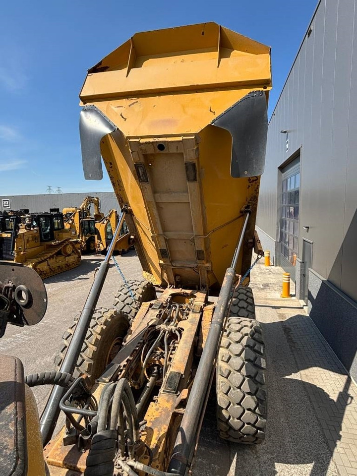 Zglobni kiper CAT 745 C: slika 18 Zglobni kiper CAT 745 C: slika 18