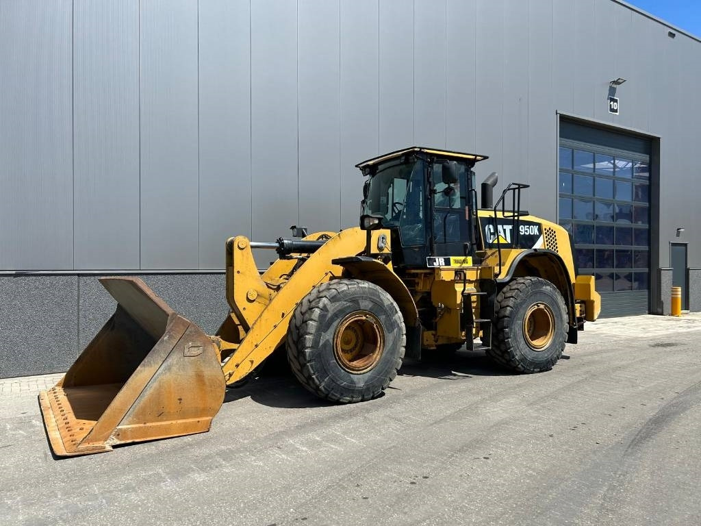 CAT 950 K - Utovarivač točkaš: slika 2 CAT 950 K - Utovarivač točkaš: slika 2